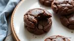 Bake Chocolate Cookies: Decadent & Chewy