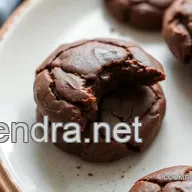 Easy Bake Chocolate Cookies: Decadent & Chewy for the Perfect Treat
