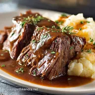 Crock Pot Roast: The Best Slow Cooker Chuck Roast Gravy