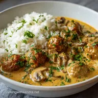 Meatball Stroganoff Recipe in 35 Minutes