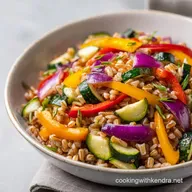 Mediterranean Farro Salad: Nutty and Bright