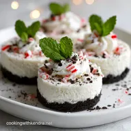 Peppermint Cheesecakes Recipe: Oreo Crust