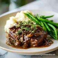 Cube Steak with Brown Gravy for 4 Servings