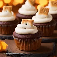 Toasted Ghost Smores Cupcakes A Hauntingly Gooey Smores