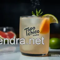 Topo Chico Hard Seltzer Spritz: A Refreshing Summer Cocktail