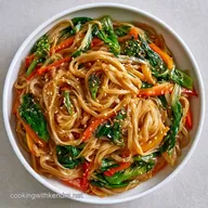 Vegetarian Rice Noodle Stir Fry: Velvety Sauce
